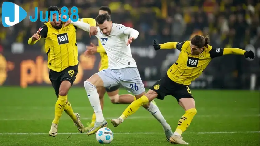 Dortmund rất muốn có 3 điểm trước Hoffenheim trên sân nhà. (Ảnh: Internet) Dortmund rất muốn có 3 điểm trước Hoffenheim trên sân nhà. (Ảnh: Internet)